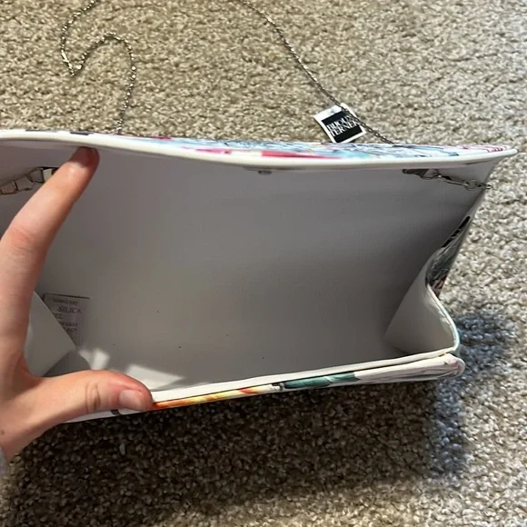 Brand New Purse - Picture 2 of 3